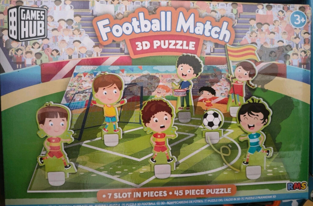 45 piece Football match puzzle